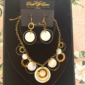 Atlantis - Necklace with earrings set